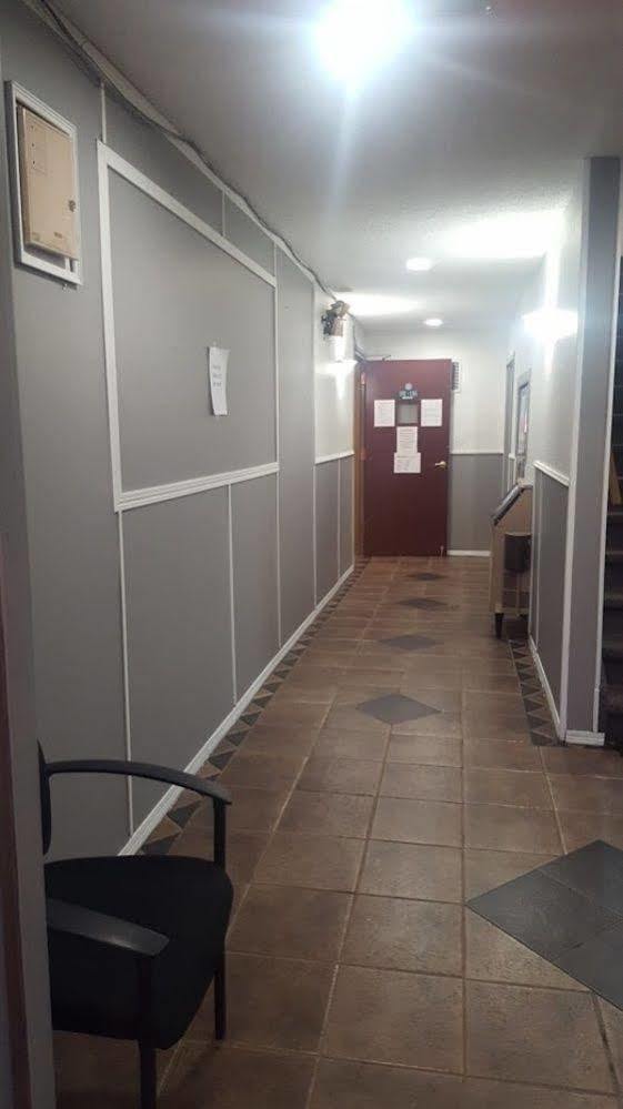 Travelodge By Wyndham Blairmore Buitenkant foto